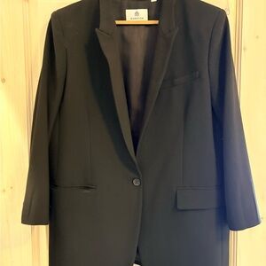 Like New Babaton Women's Black Blazer